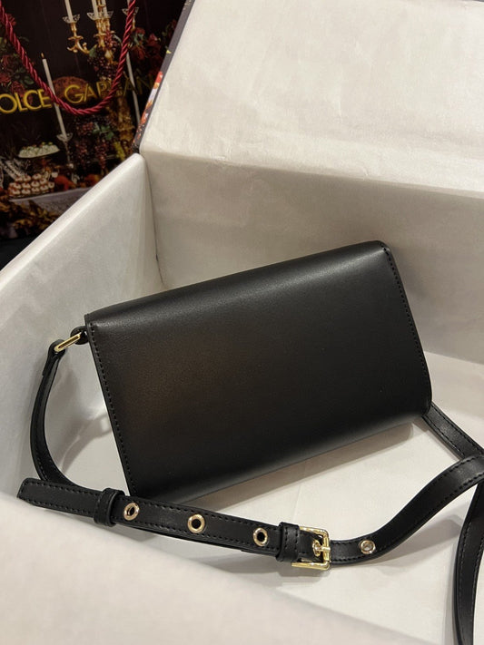 Amelia- DG 3.5 Clutch Black For Women 8.3in/21AmeliaDG B-Berry - BB 7082AW57680999