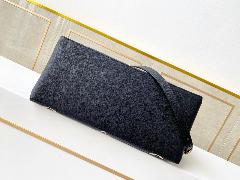 Fan Fashion Lu-Vi bags - 17405