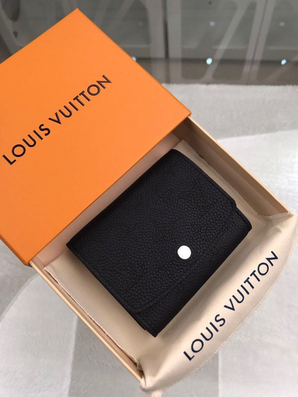 Fan Fashion Lu-Vi bags - 9144