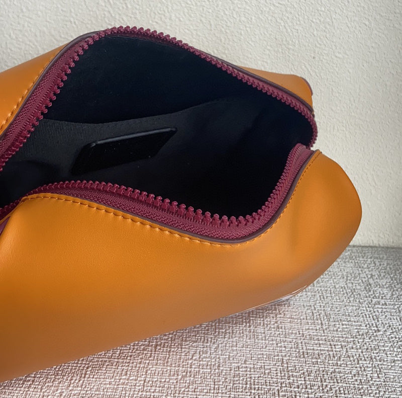 Amelia-i CAH Bags - 089