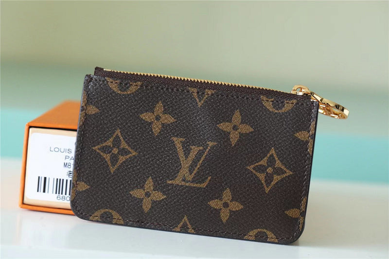 Fan Fashion Lu-Vi bags - 8775