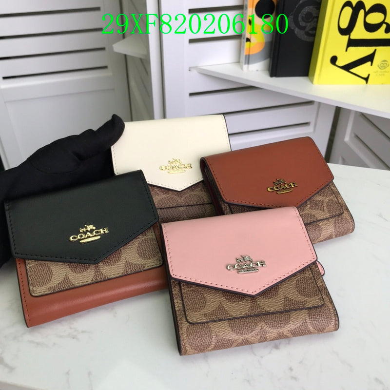 Amelia - CAH Wallet - 025
