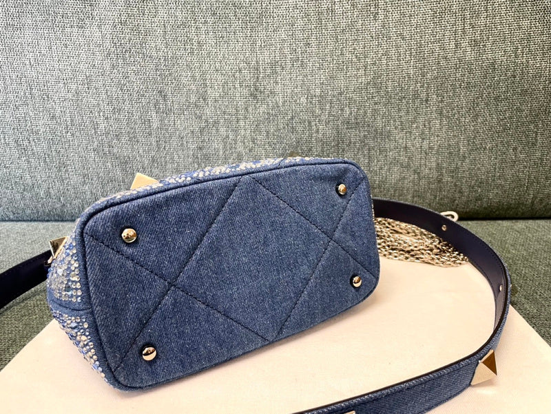 Amelia's Bag Gallery - VEL Bags - 003