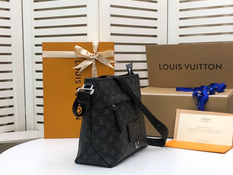 Fan Fashion Lu-Vi bags - 17648