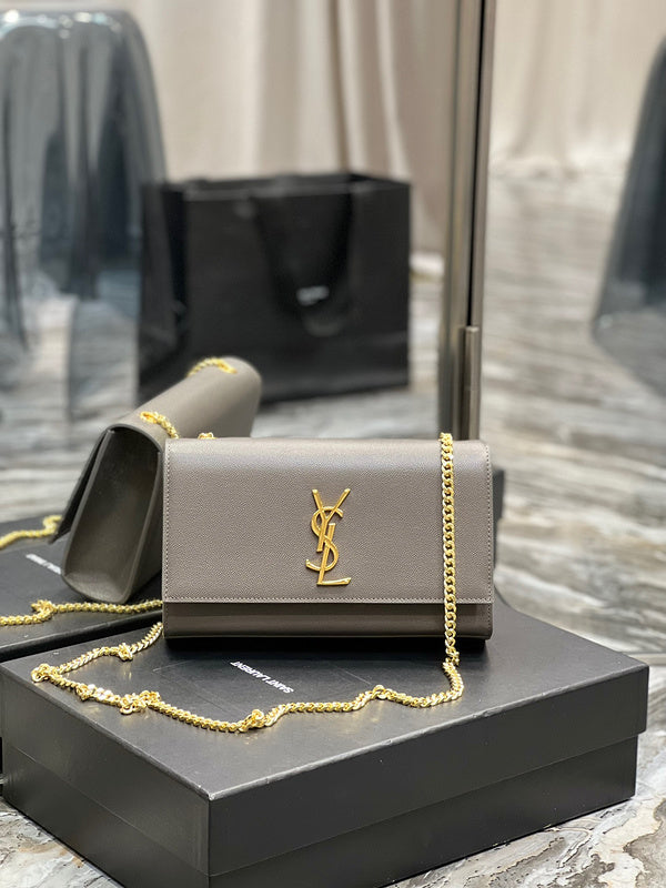 Amelia - YSL Bag - 1947