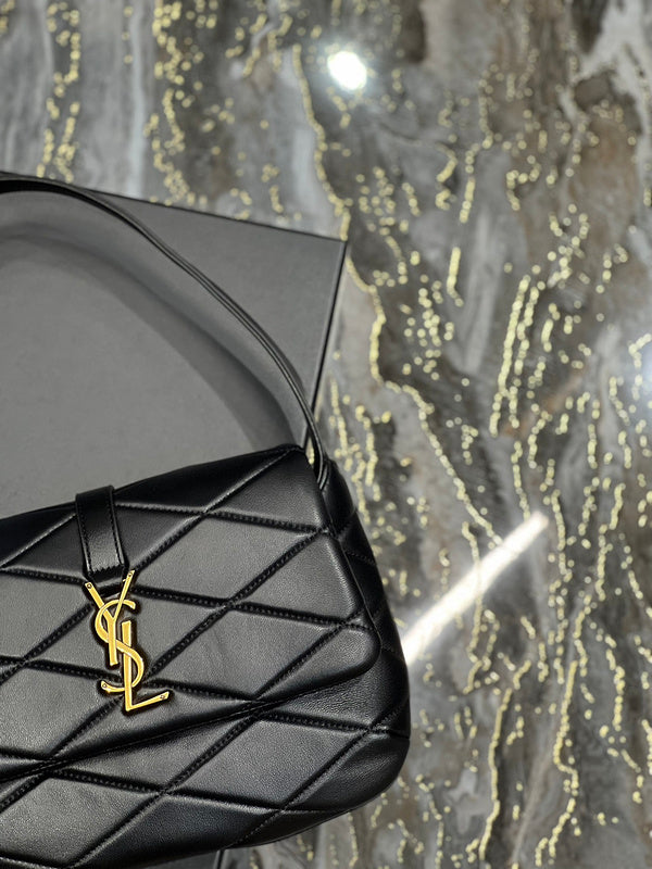 Amelia - YSL Bag - 2476
