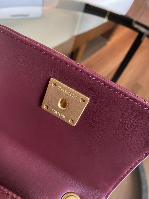 Wellow Bags - Chanel - Bags  - 383