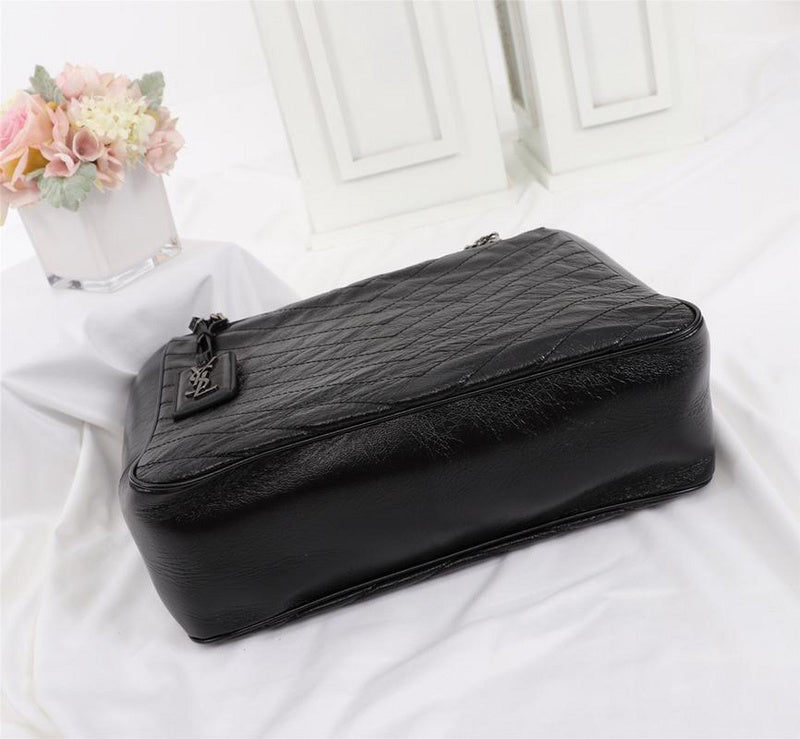 Amelia - YSL Bag - 2647