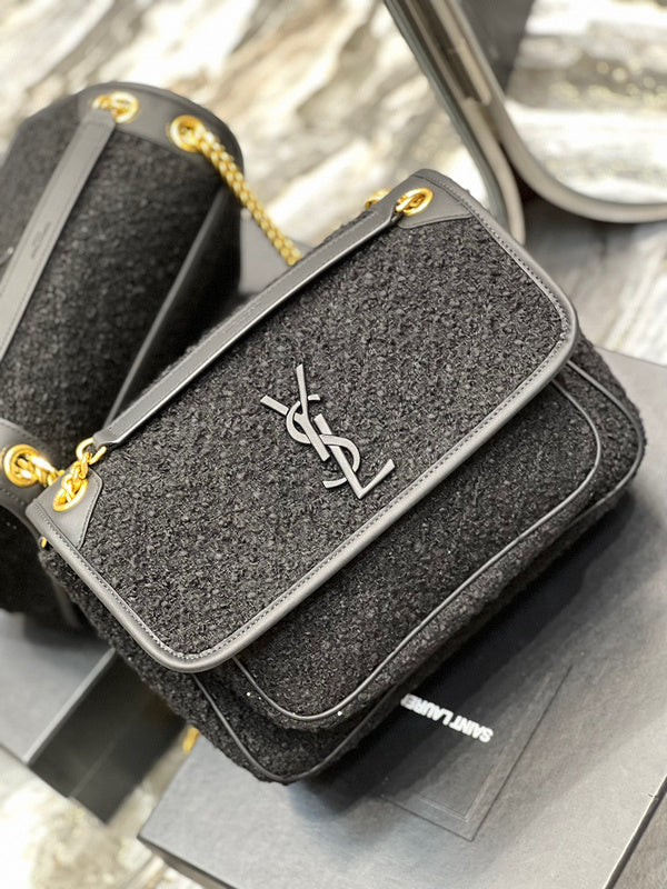 Amelia - YSL Bag - 4222