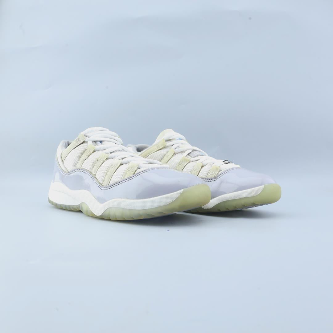 JORDAN 11 LOW