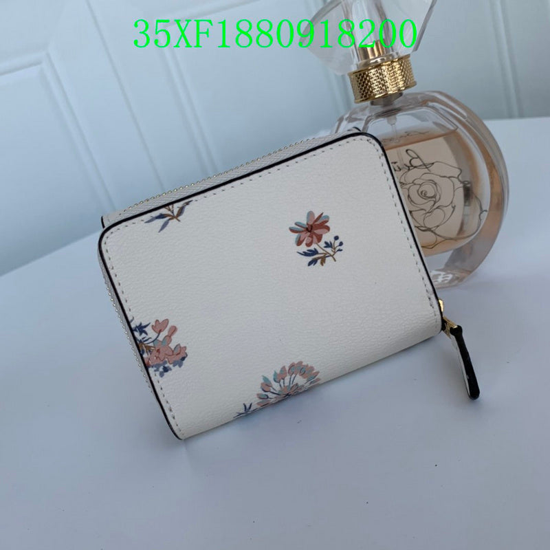 Amelia - CAH Wallet - 071