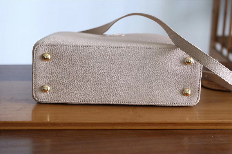 Fan Fashion Lu-Vi bags - 8377