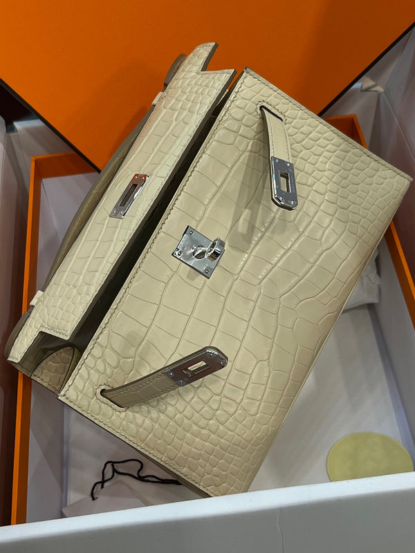 Amelia - HMS Bags - 1431