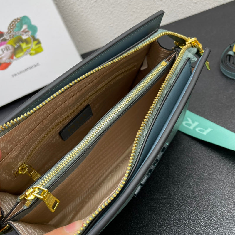 Barnes-Bags - Prada Bags - 947