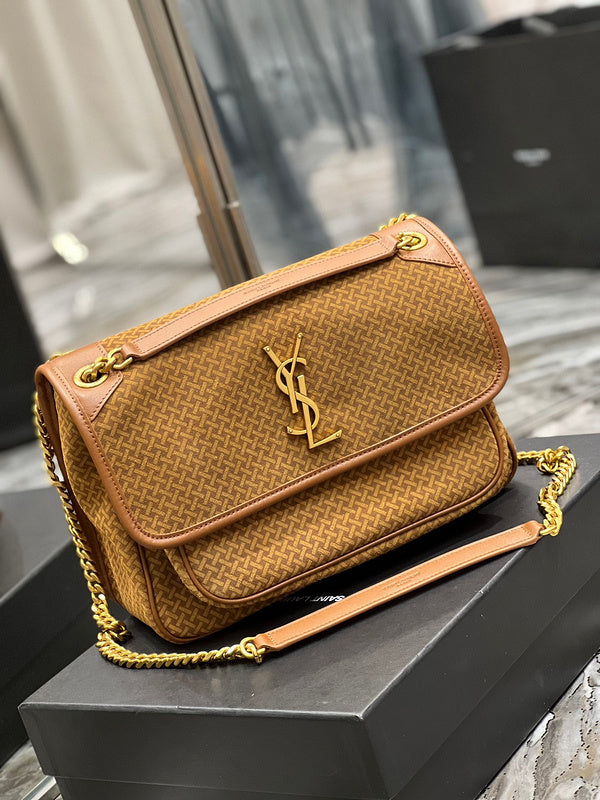 Amelia - YSL Bag - 4165