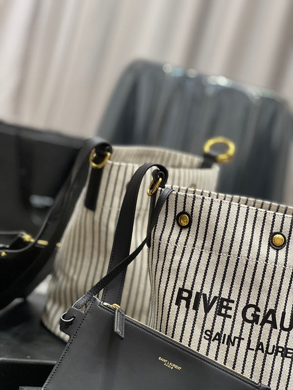 Amelia - YSL Bag - 4223