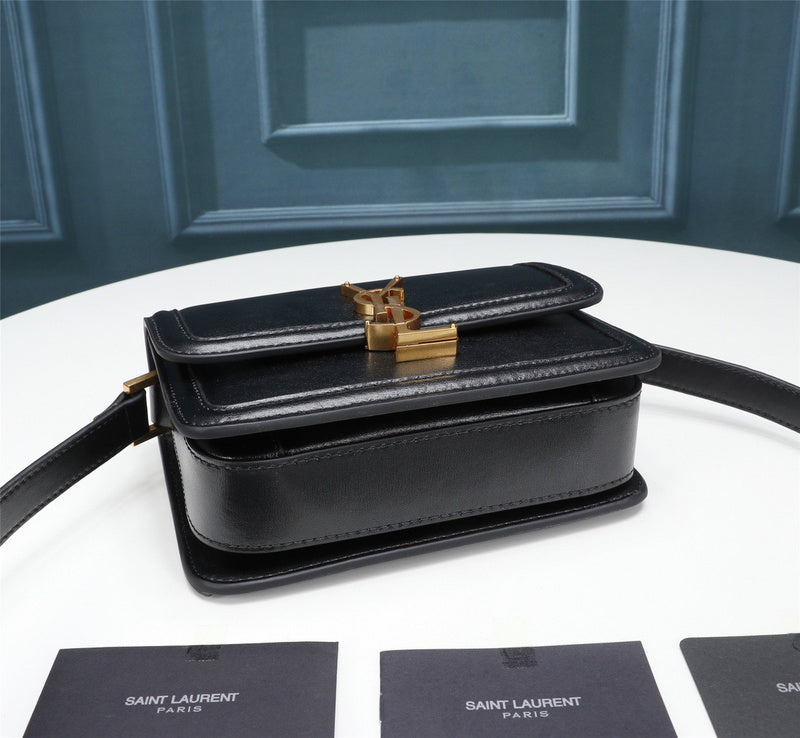 Amelia - YSL Bag - 2140