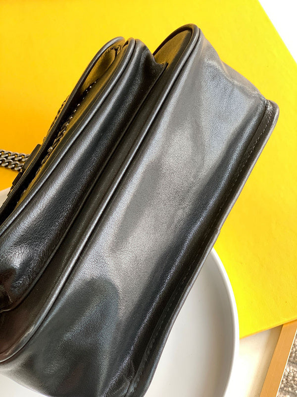 Amelia - YSL Bag - 4121