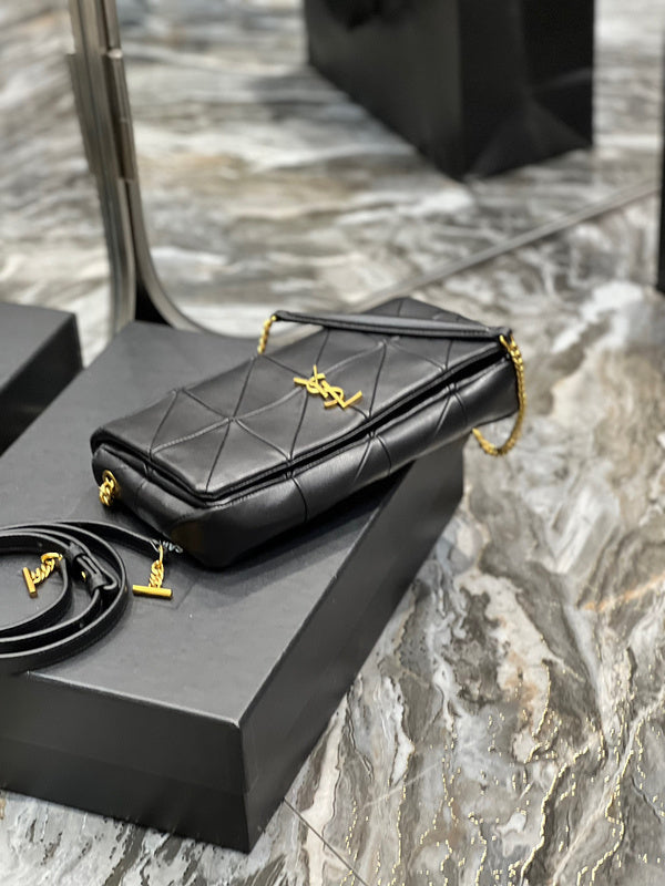 Amelia - YSL Bag - 3677