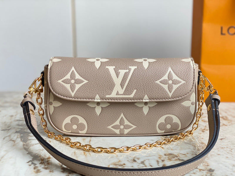Amelia's Bag Gallery - LOV Bags - 934