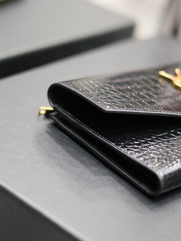 Amelia - YSL Bag - 4005