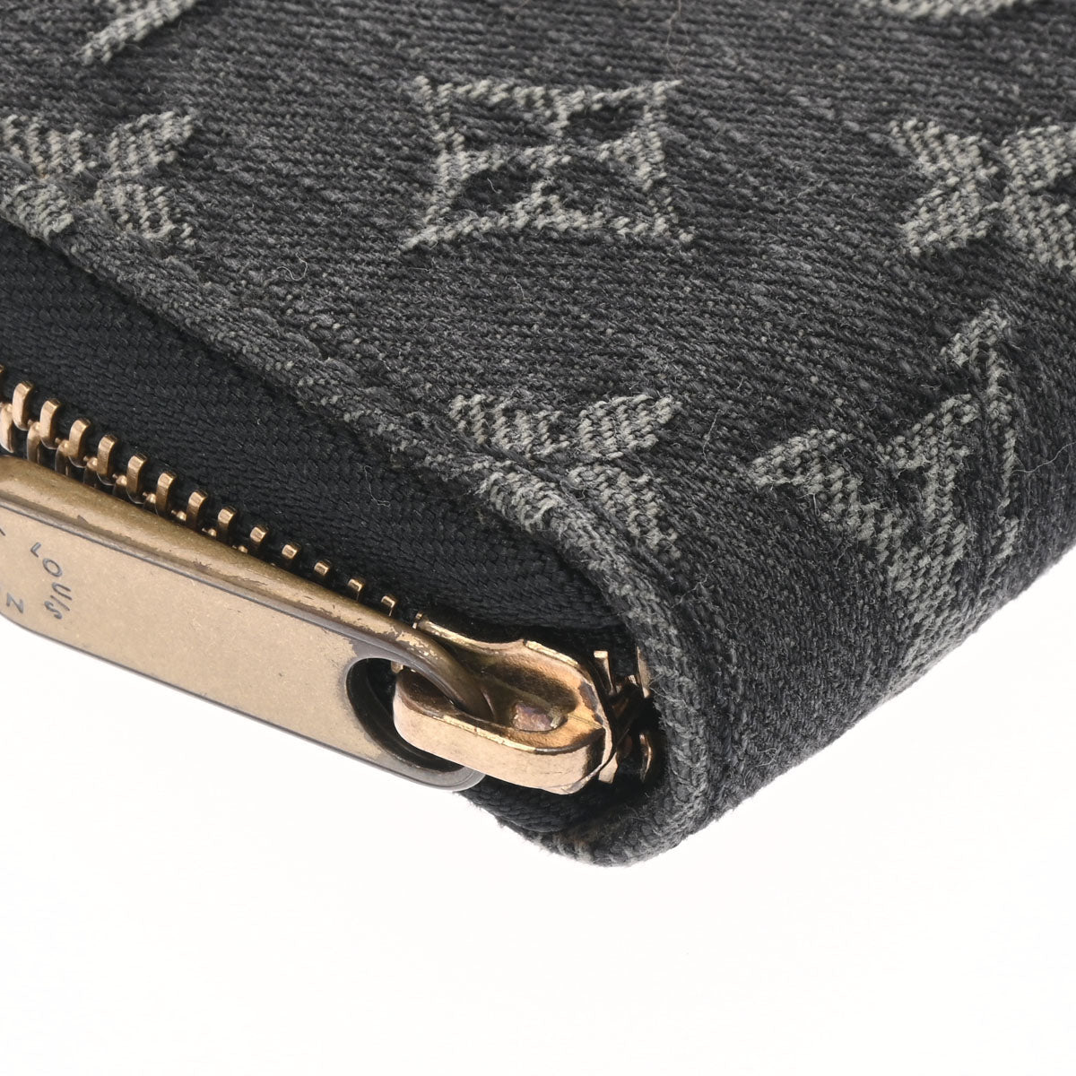 Louis Vuitton Monogram Denim Zippy Wallet