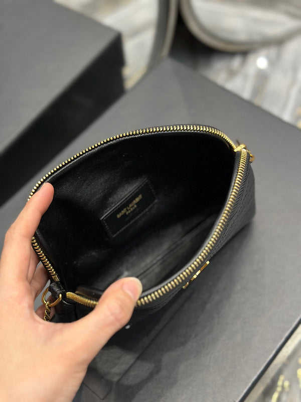 Amelia - YSL Bag - 1936