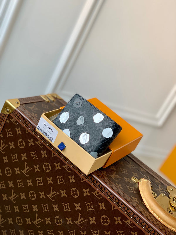 Amelia- LOV  Luxury  Wallets - 300