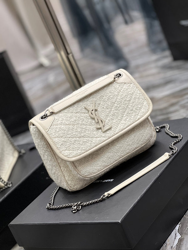 Amelia - YSL Bag - 4221