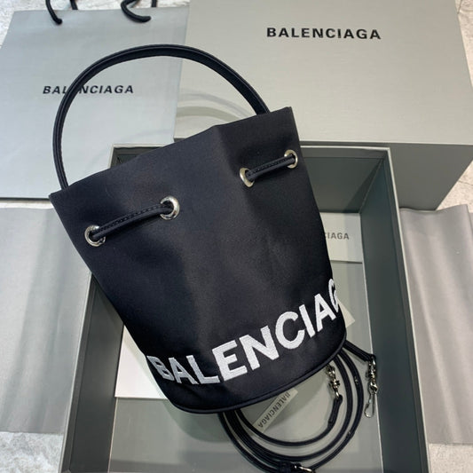 BLN-Ciaga Le Cagole Medium Bucket Bag In Black, For Women,  Bags 11.8in/30cm