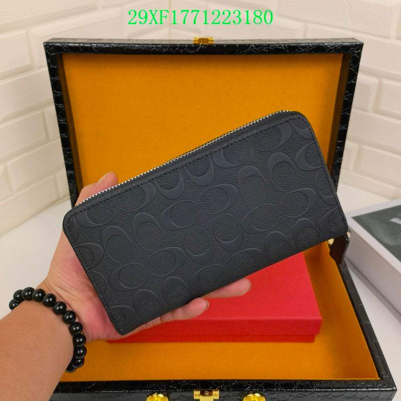 Amelia - CAH Wallet - 065