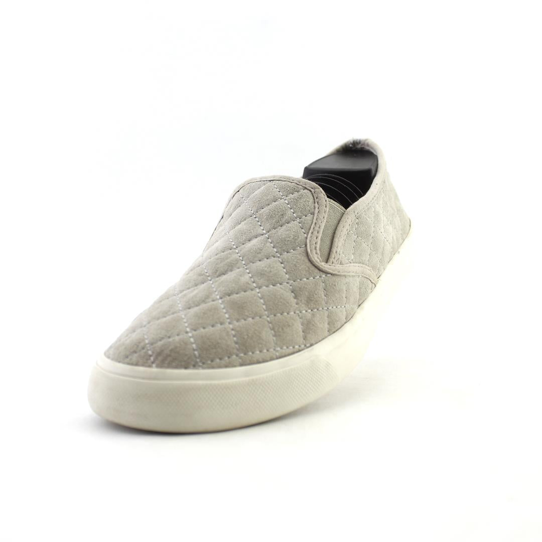 JUSTFAB .