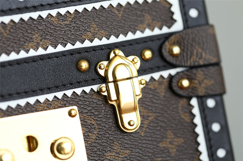 Fan Fashion Lu-Vi bags - 8236