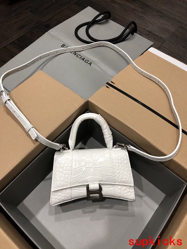 Amelia- BG Hourglass Bags - 126