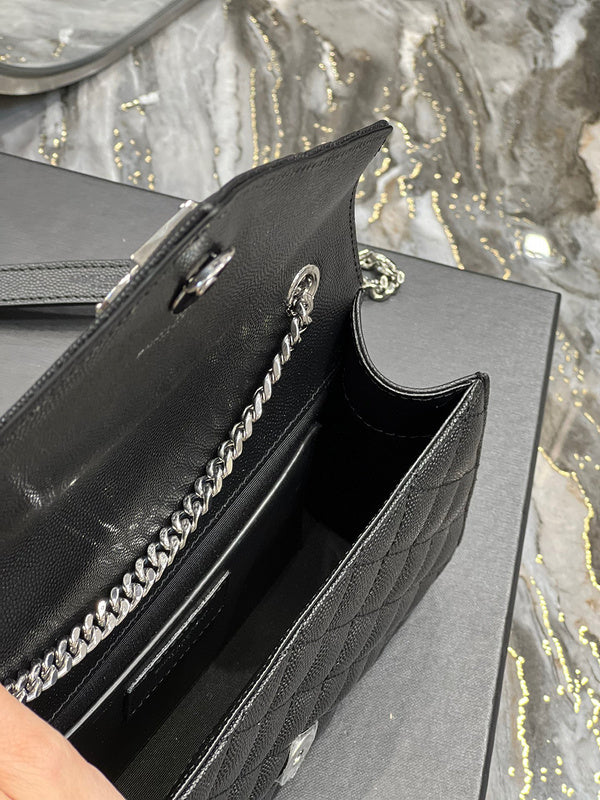 Amelia - YSL Bag - 1907