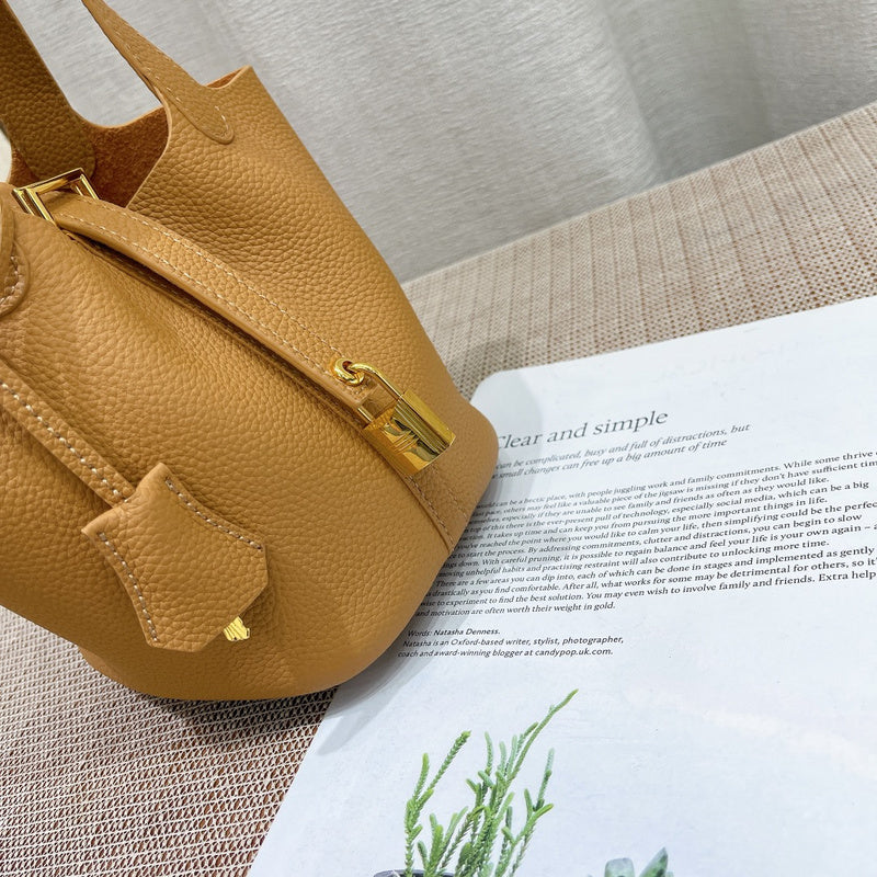 LO - HMS Luxury Bags - 737