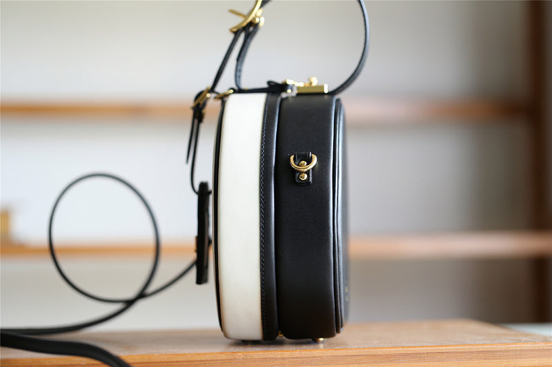 Fan Fashion Lu-Vi bags - 8327