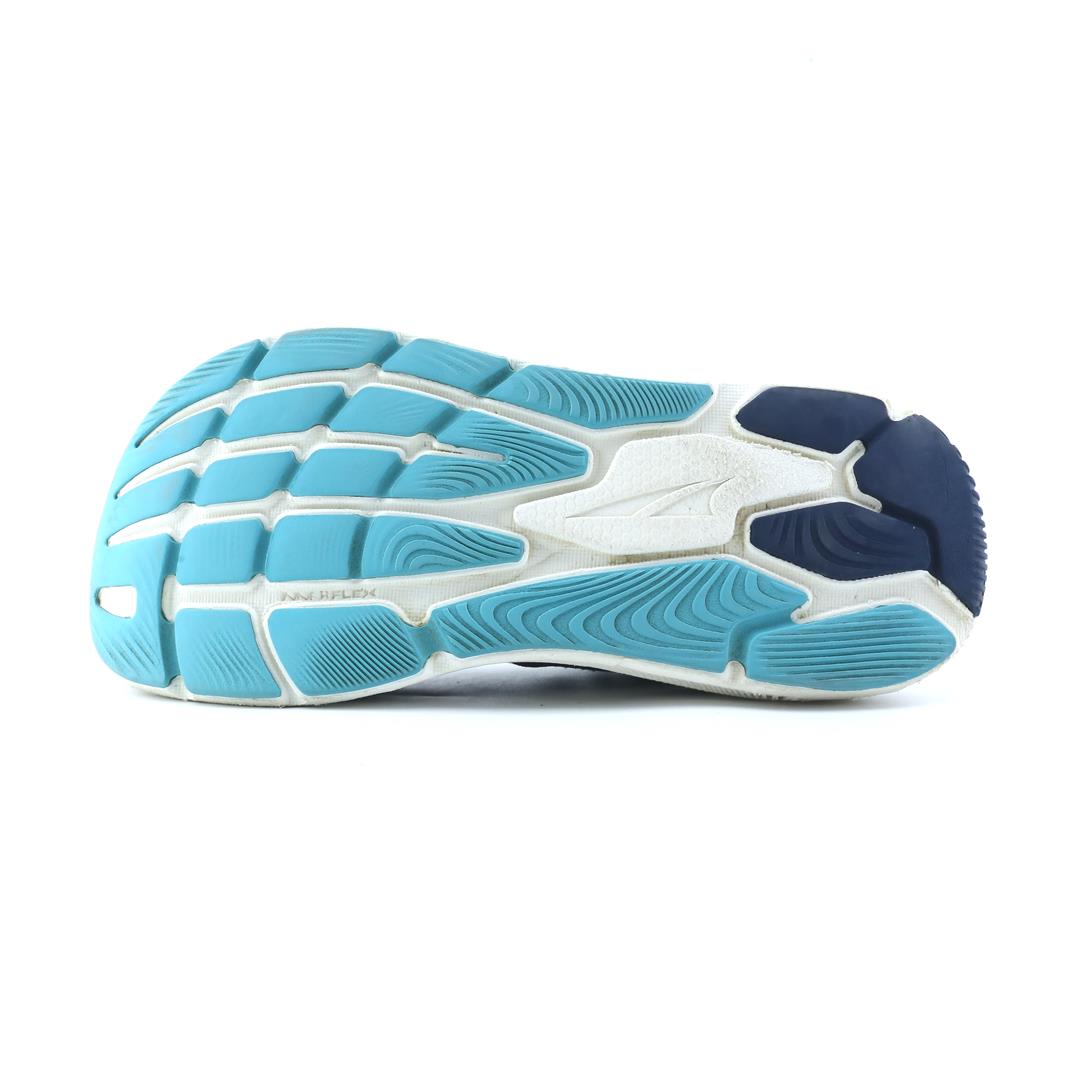 ALTRA PARADIGM 6