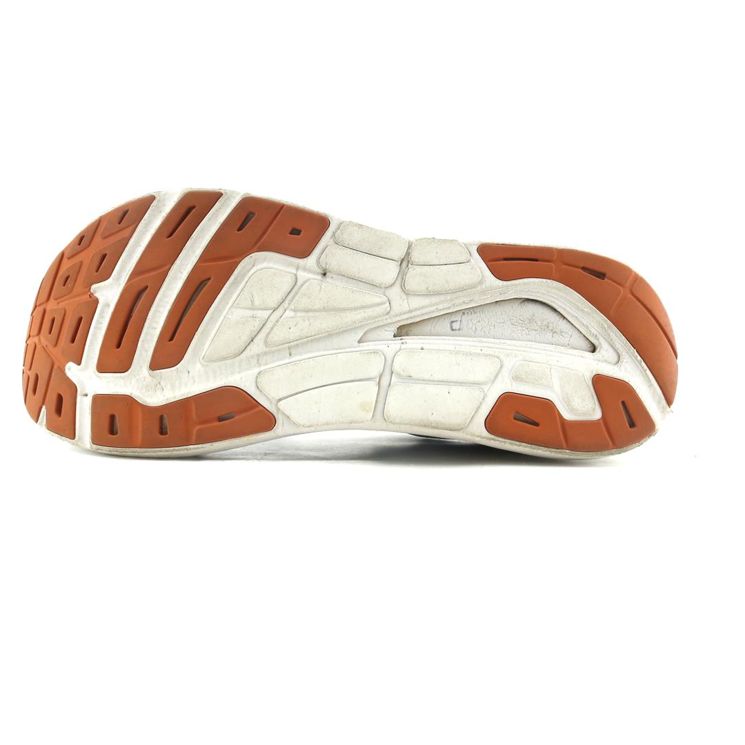 TOPO ATHLETIC PHANTOM 2