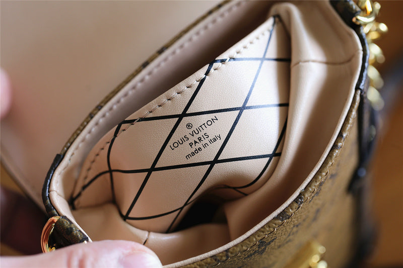 Fan Fashion Lu-Vi bags - 9087