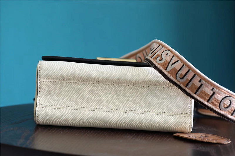 Fan Fashion Lu-Vi bags - 8465