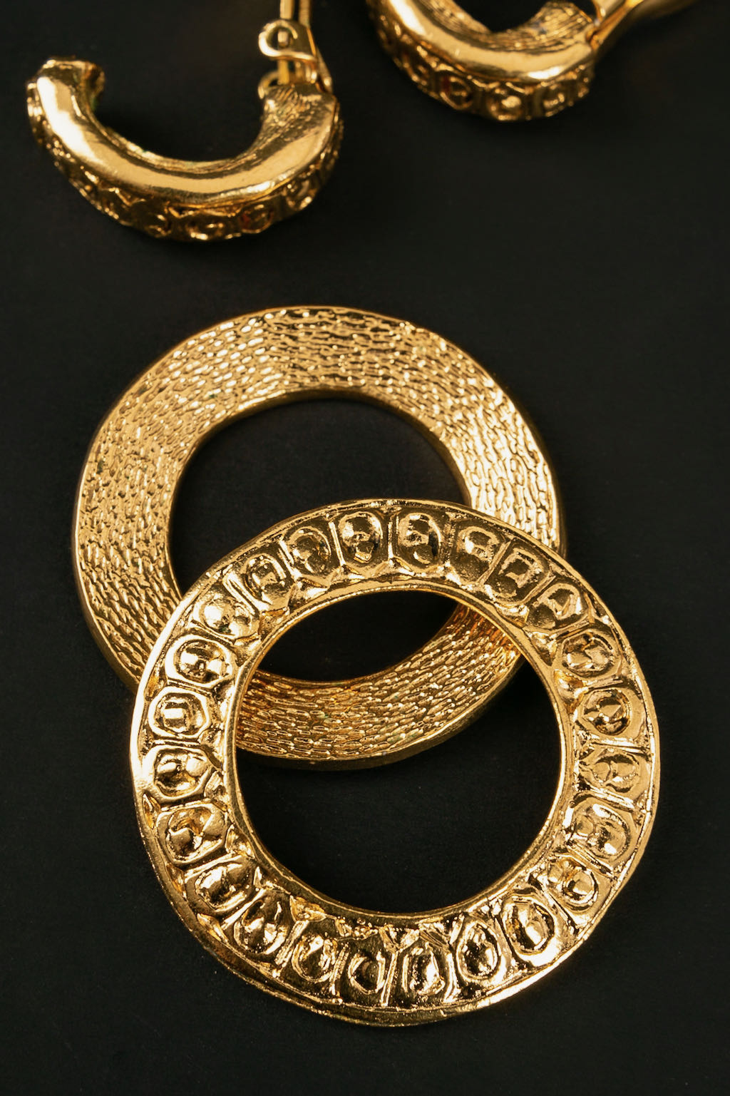 Créoles dorées Chanel