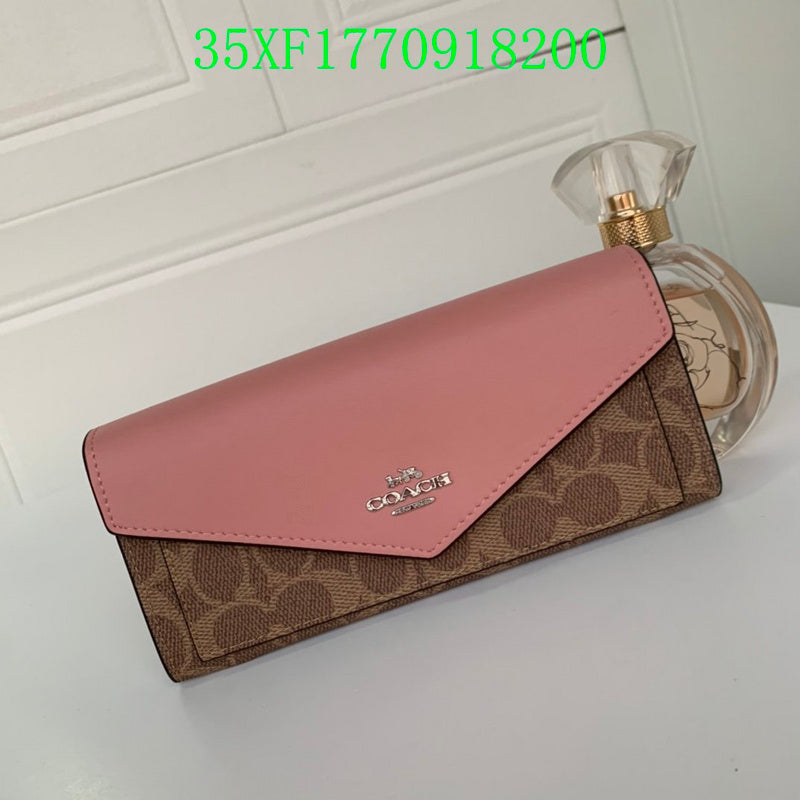 Amelia - CAH Wallet - 085