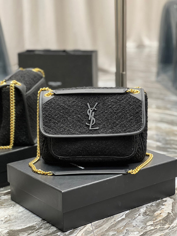 Amelia - YSL Bag - 4222