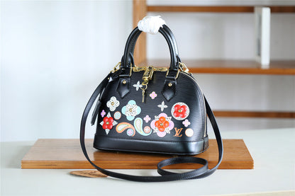 Amelia - LOV Lady Bags - 1896