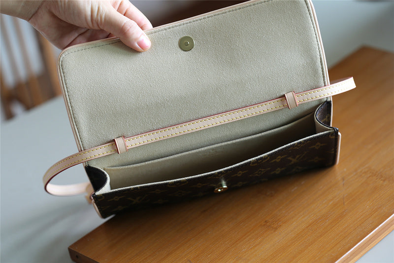 Fan Fashion Lu-Vi bags - 9058