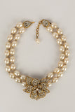Collier camélia Chanel