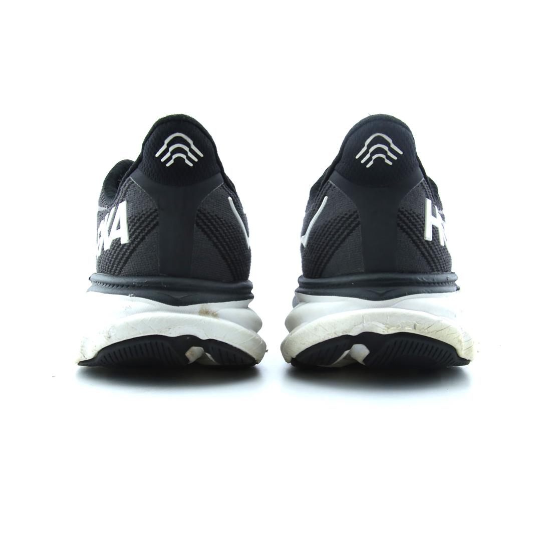 HOKA ONE ONE CLIFTON 9