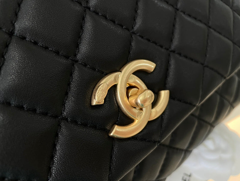 Wellow Bags - Chanel - Bags  - 690