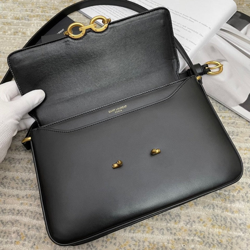 Amelia - YSL Bag - 3819